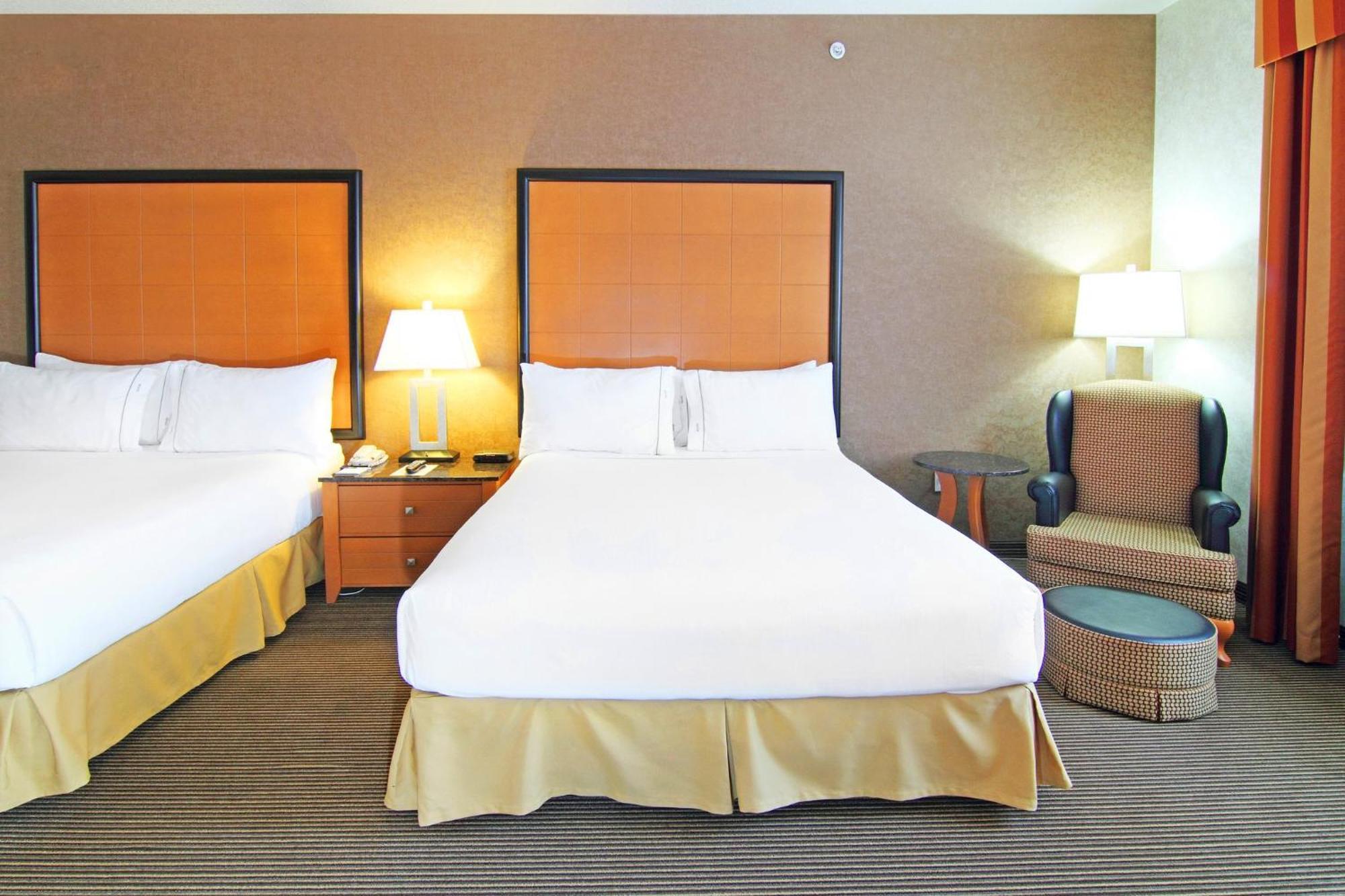 Holiday Inn Express Calgary South By Ihg Εξωτερικό φωτογραφία