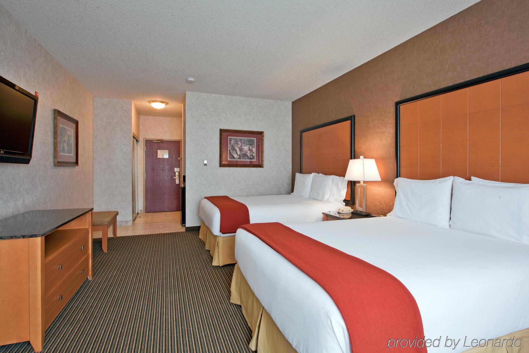 Holiday Inn Express Calgary South By Ihg Εξωτερικό φωτογραφία