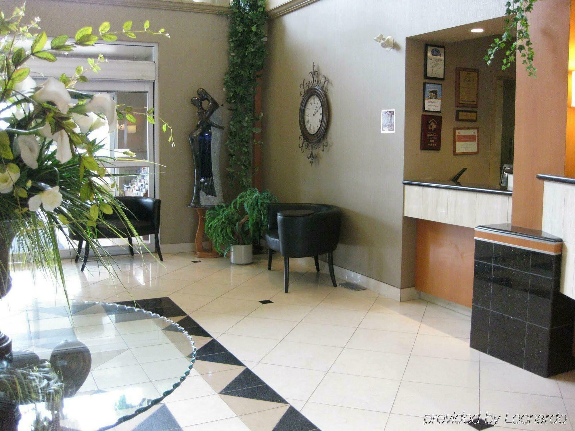 Holiday Inn Express Calgary South By Ihg Εξωτερικό φωτογραφία
