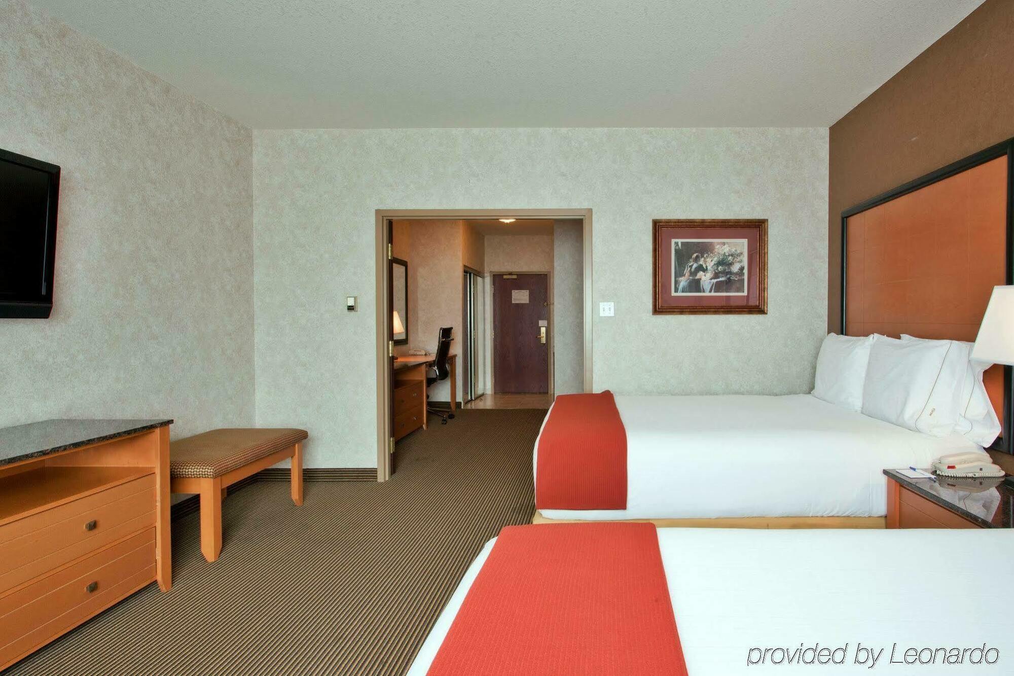 Holiday Inn Express Calgary South By Ihg Δωμάτιο φωτογραφία